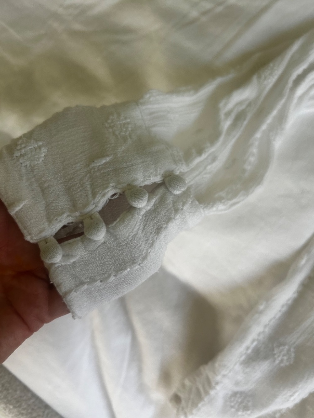 amuse society white embroidered swiss dot button front blouse size small - Picture 14 of 14